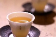 泡茶時(shí)不能用手抓茶葉